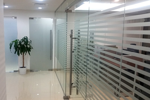 Glass Partition & Frosting in Dubai | Home & Offices